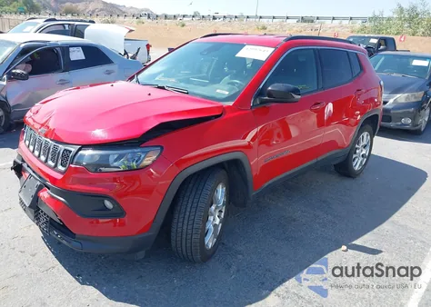 2023 Jeep Compass Latitude Lux Fwd z USA, uszkodzony, nr VIN 3C4NJDFNXPT547593